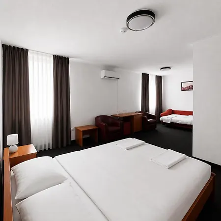 Center - Hotel